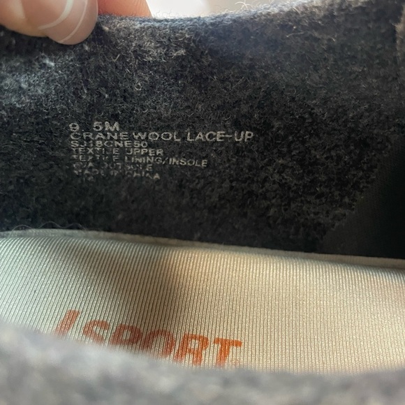 J Sport gray crane wool topped sneakers. Barely worn womens size 9.5M. - Picture 2 of 4